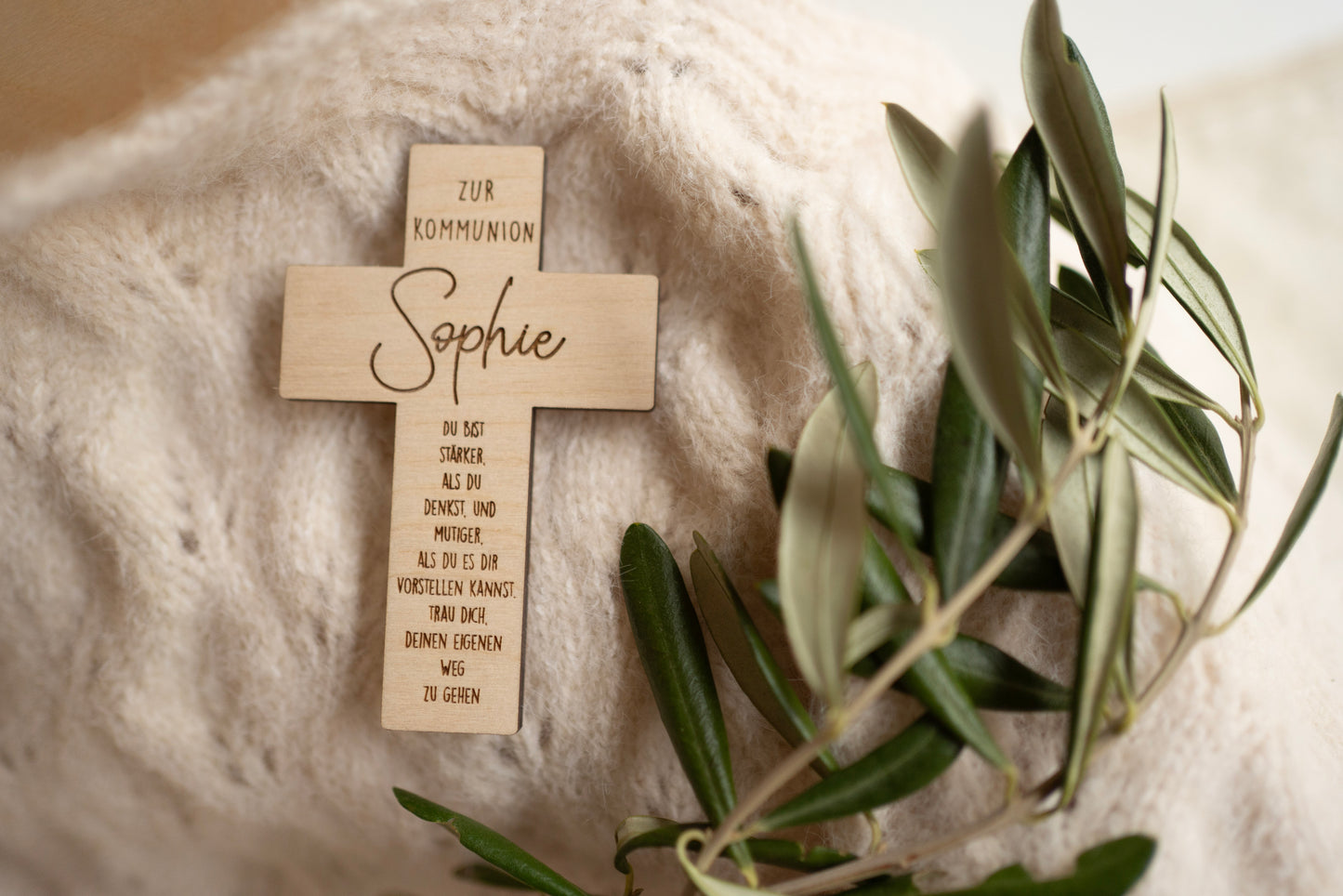 Taufkreuz personalisiert aus Holz