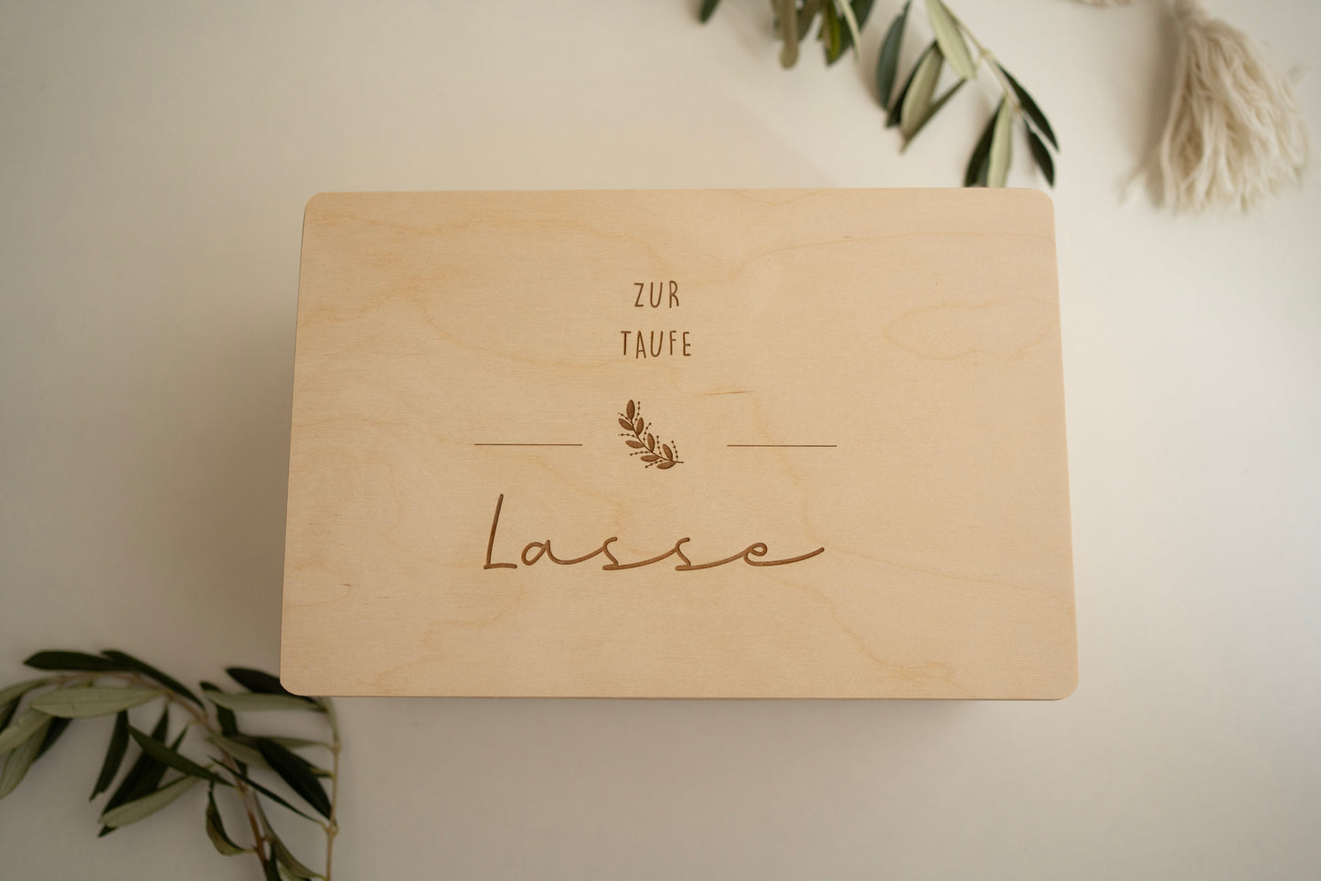 Personalisierte Erinnerungskiste zur Taufe