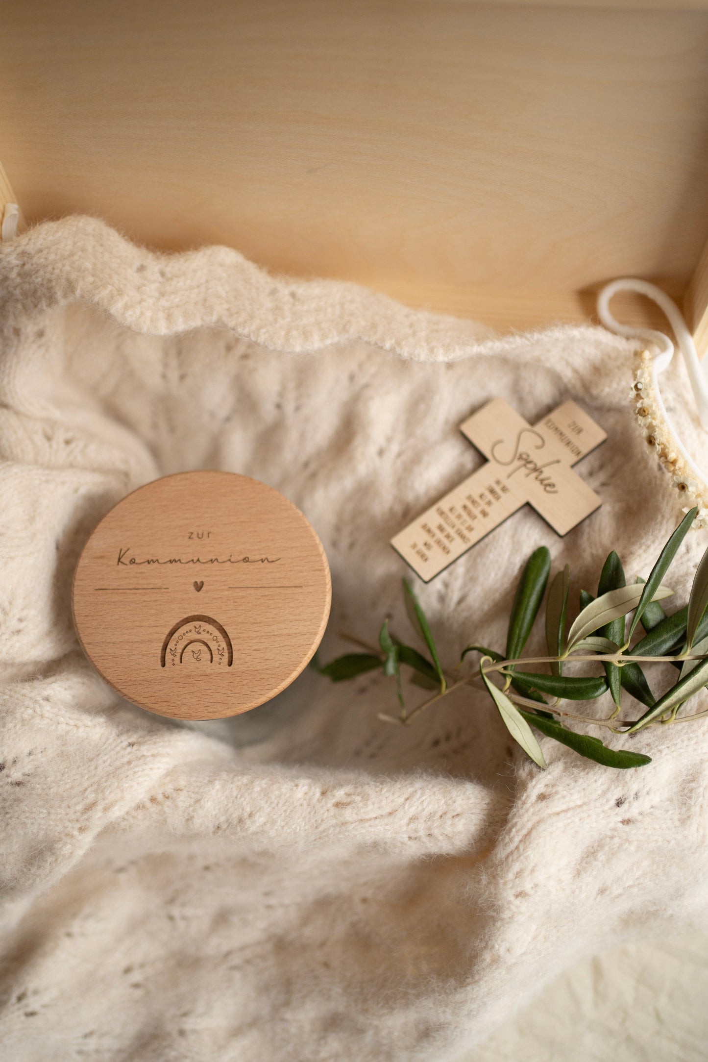 Taufkreuz personalisiert aus Holz