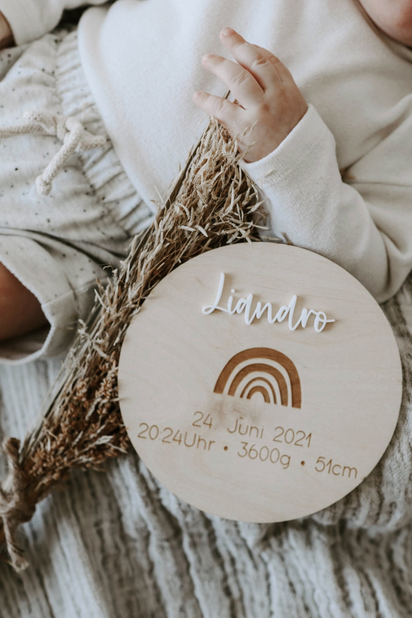 Personalisierte Geburtsscheibe aus Holz