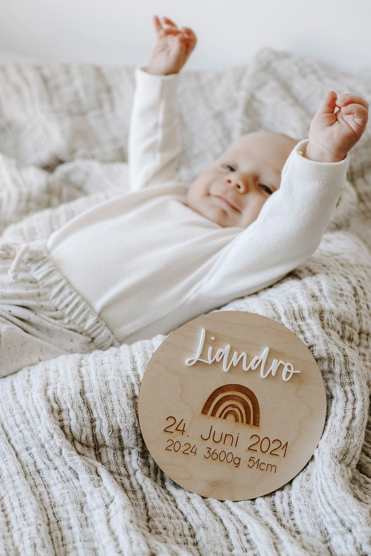Personalisierte Geburtsscheibe aus Holz