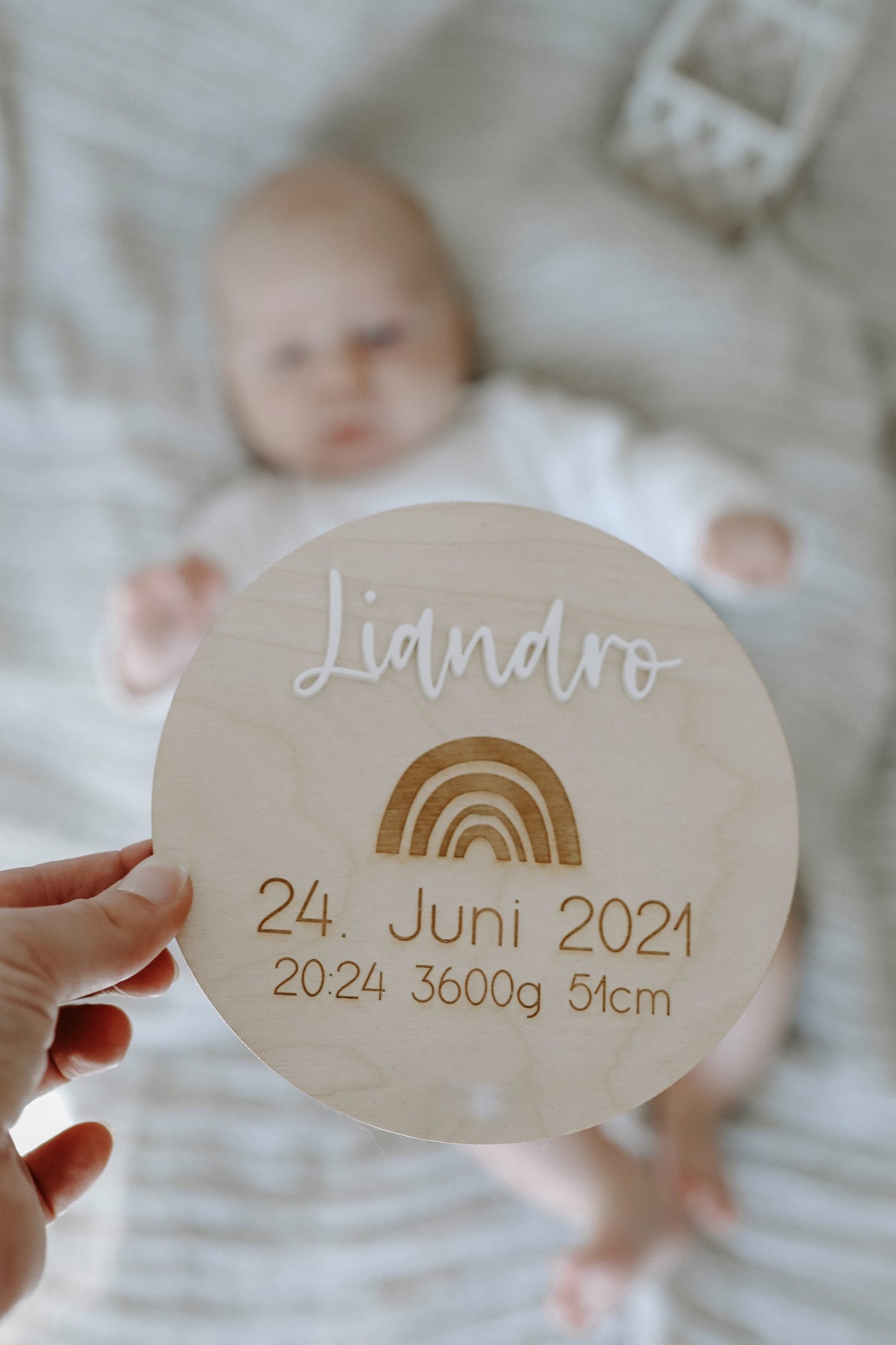 Personalisierte Geburtsscheibe aus Holz