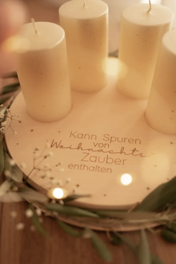 Stimmungsvoller Adventskranz aus Buchenholz – Bild 9