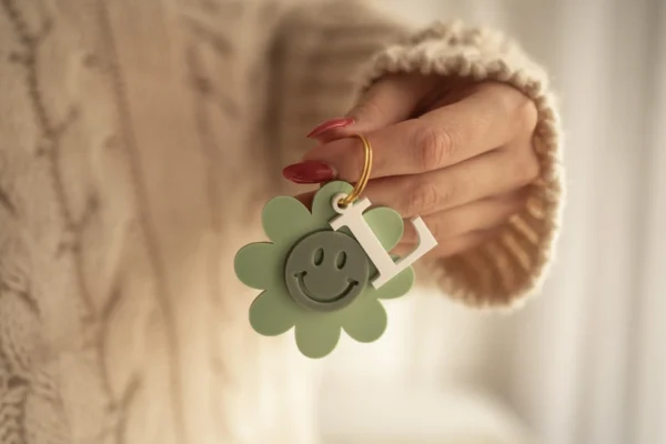 Bunter Schlüsselanhänger mit Smiley – Bild 3