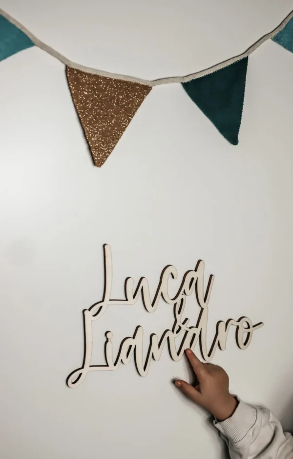 Personalisierter Holzschriftzug – Bild 4
