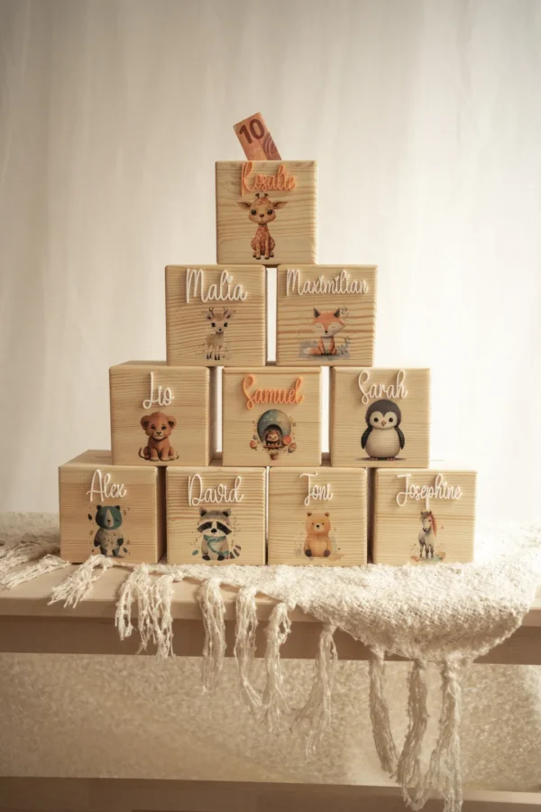 Personalisierte Spardose aus Holz mit Motiv – Bild 3