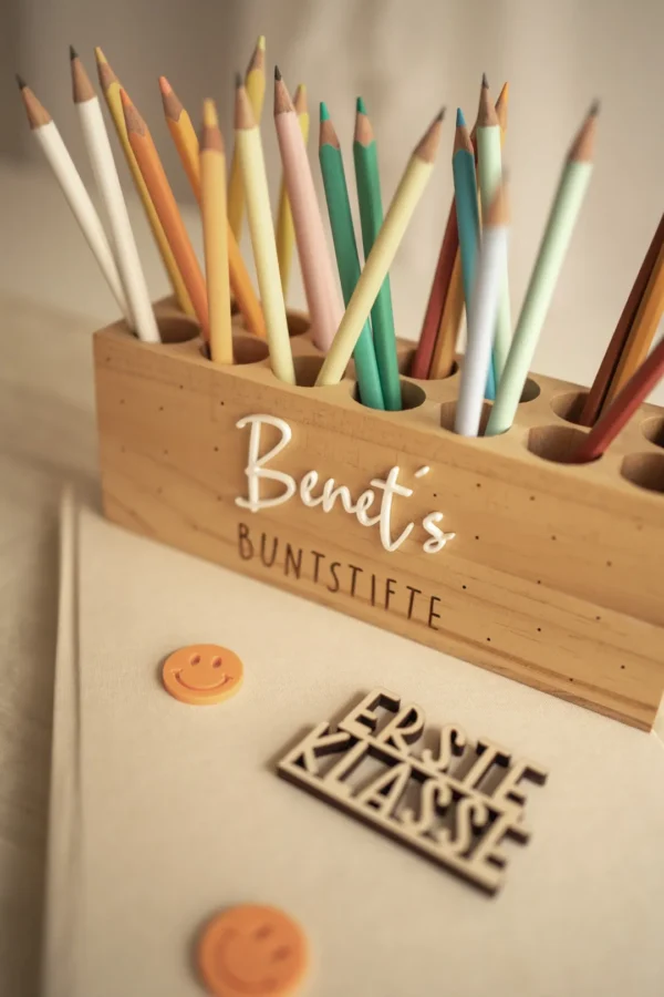 Personalisierter Stiftehalter mit Gravur