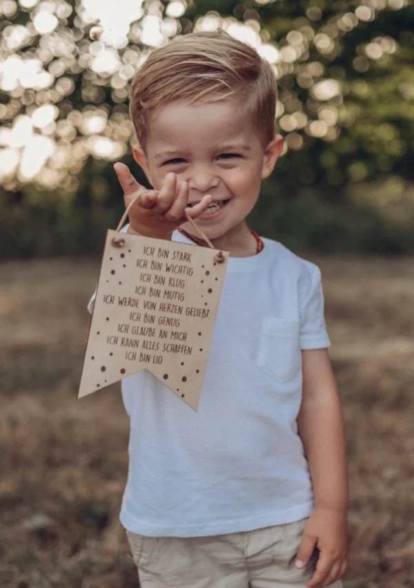 Farbenfrohe personalisierte Affirmationstafel aus Holz – Bild 7