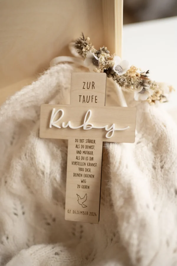 Personalisiertes Taufkreuz – Bild 8