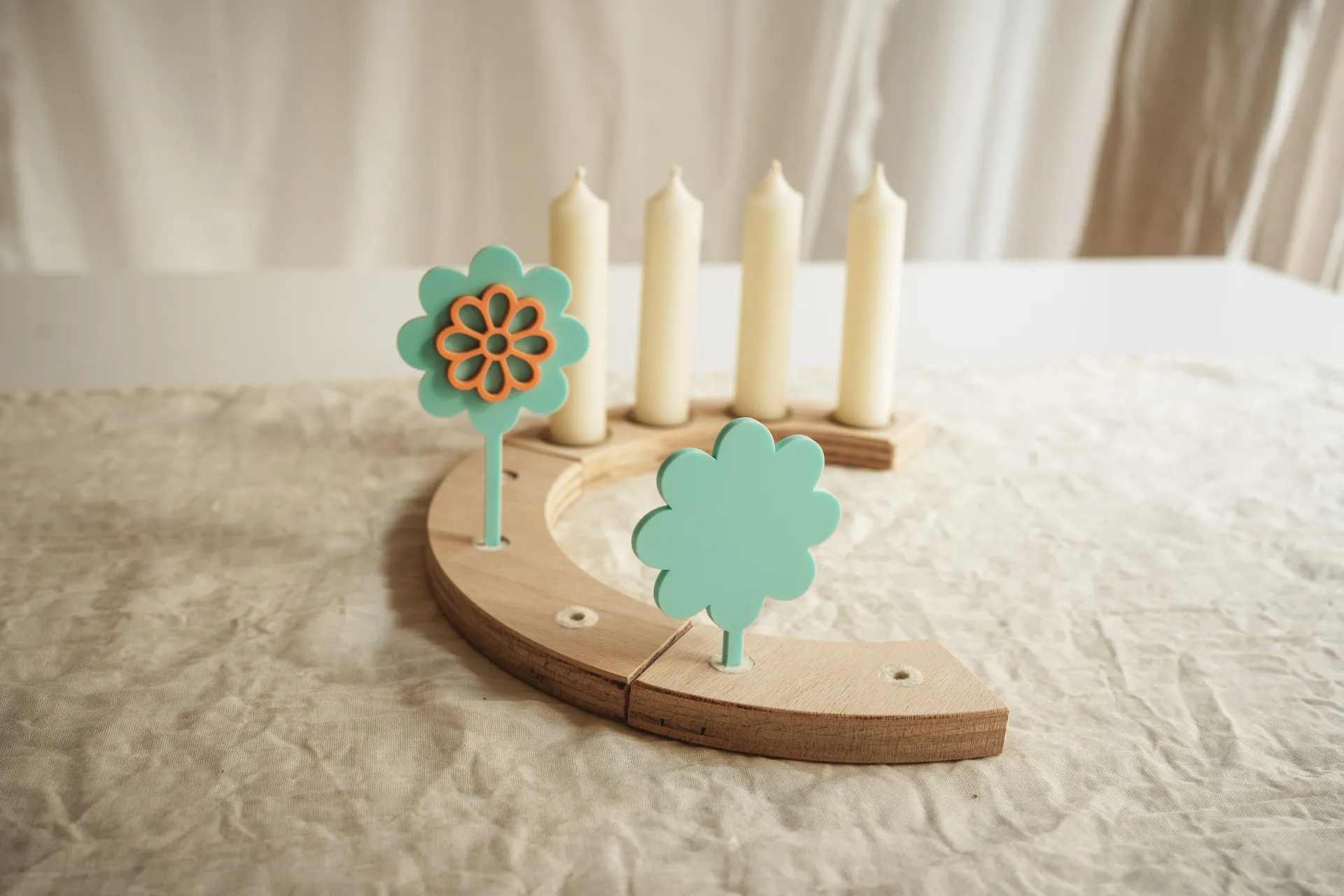 Acrylblumen für den Geburtstagskranz – Bild 6